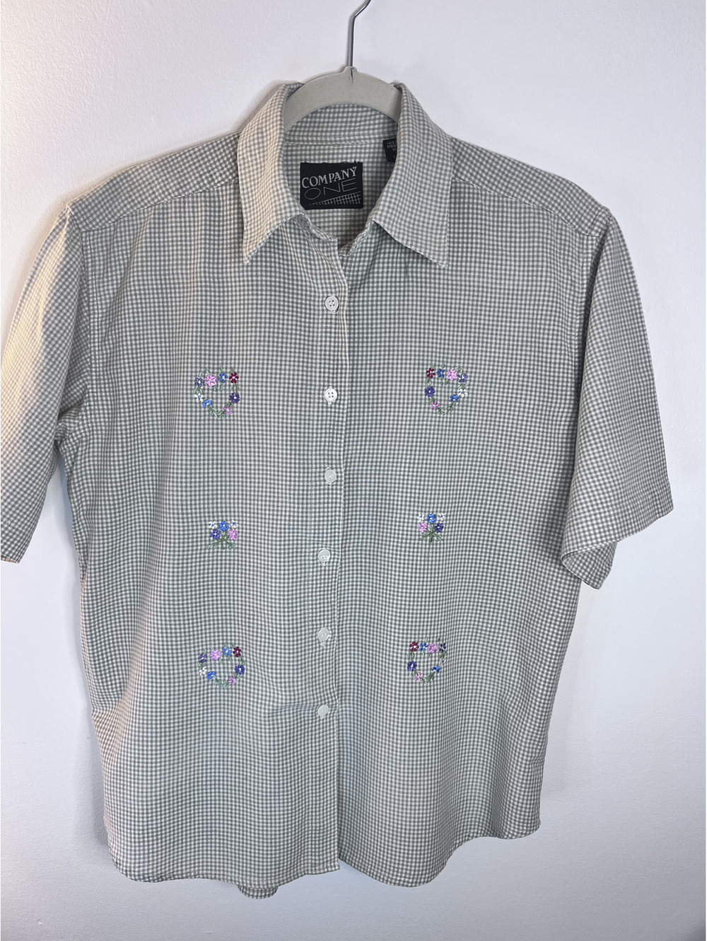 Vintage 90's Company One Gingham Embroidered Floral Shirt Size M